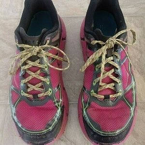 Hoka One One Womens W Challenger ATR Pink/Black